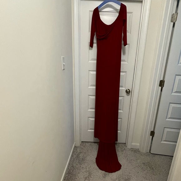 EUC Sew Trendy Fashion & Accessories Maternity & Photoshoot Red Burgundy Gown - Picture 8 of 14